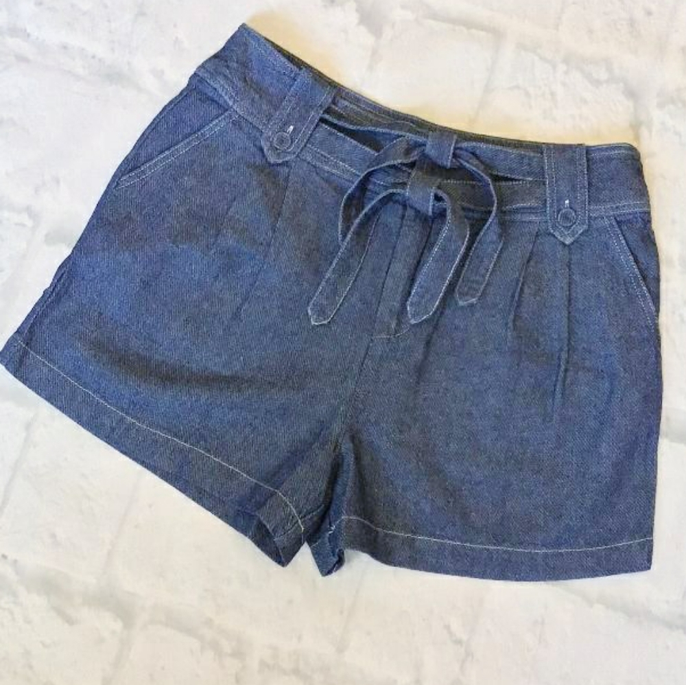CURRENT AIR Anthro Chic Chambray Shorts - Picture 1 of 10